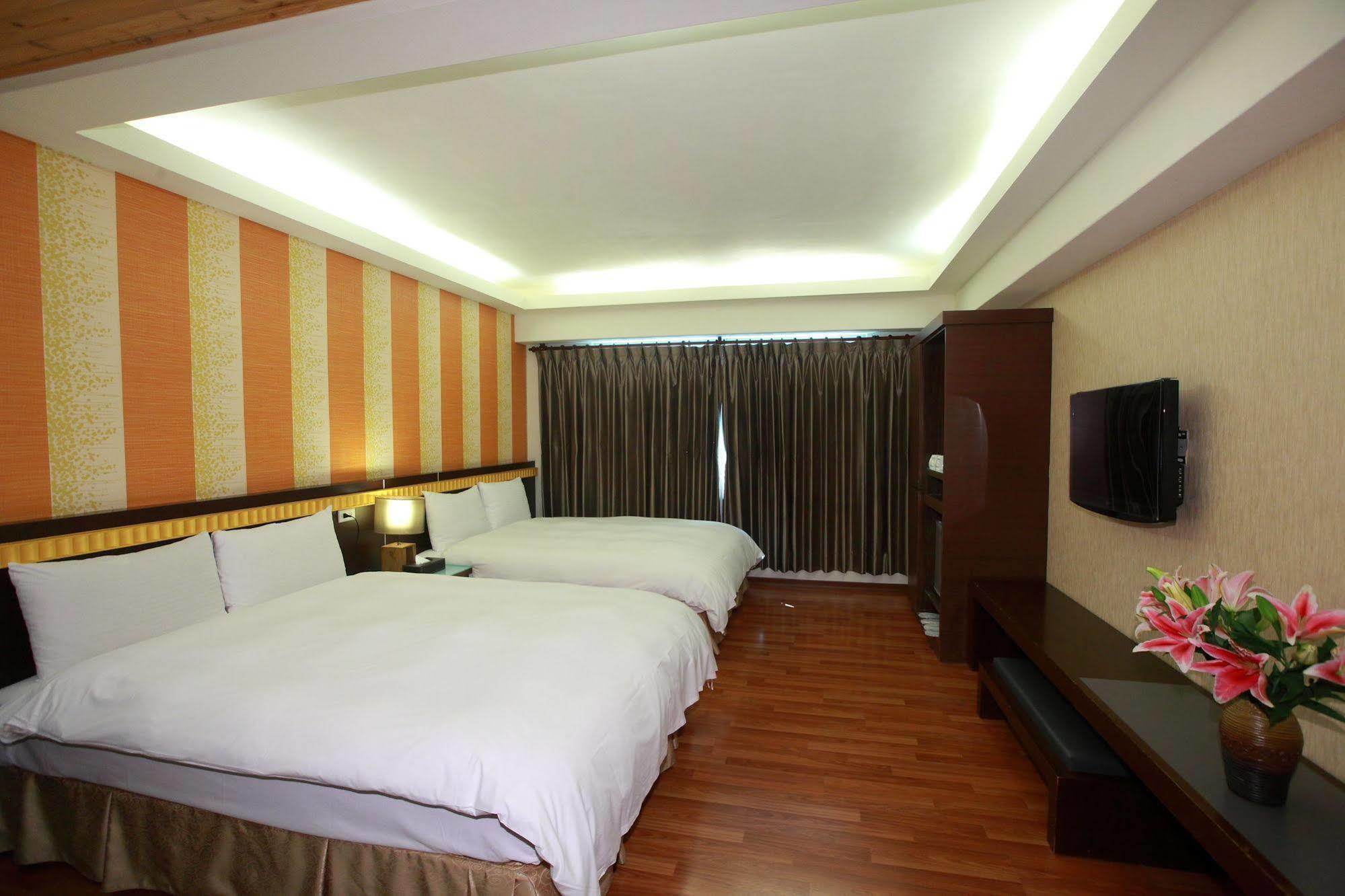 天璽商務飯店 Cullinan Hotel Hualien City Ngoại thất bức ảnh